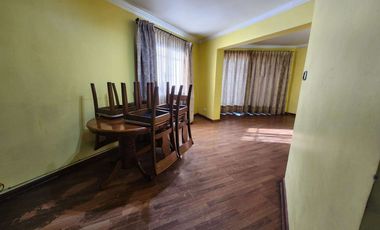 Cómoda y funcional casa, en excelente estado de conservación