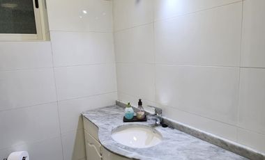 Cómoda y funcional casa, en excelente estado de conservación