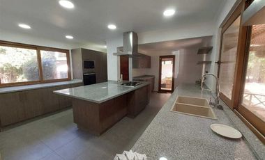 Casa en Arriendo en Av Lonquen