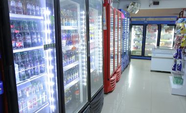 VENTA de LOCALES en COPACABANA