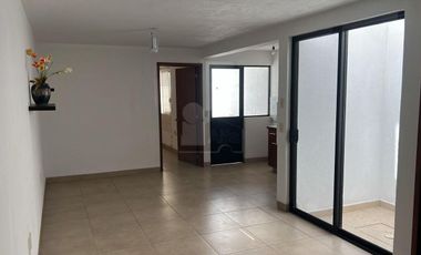 Departamento en Renta en El Refugio, Lagos de Morenoi, Jal. con estacionamiento cerrado
