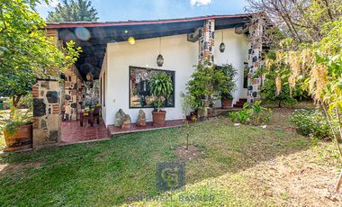 Precioso conjunto de 3 casas con capilla en Malinalco