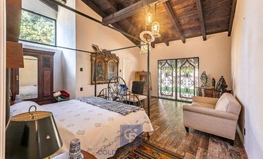 Precioso conjunto de 3 casas con capilla en Malinalco