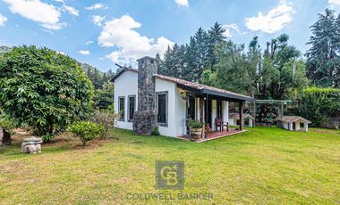 Precioso conjunto de 3 casas con capilla en Malinalco