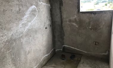 Terreno en VENTA de 510m2 con construcción en planta baja - Haras La Joya