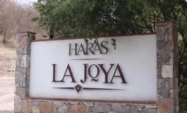 Terreno en VENTA de 510m2 con construcción en planta baja - Haras La Joya