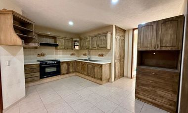 Casa en Renta La moraleja, Residencia Semiamueblada, Pachuca, Hidalgo