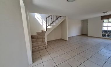 Casas Renta Calimaya  15-CR-8209