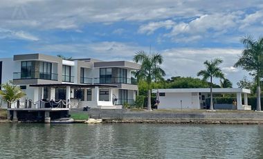 Casa en VENTA en Lagos del Peñon