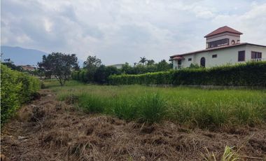 VENTA ESPECTACULAR LOTE DENTRO DEL MEJOR CONDOMINIO DE CHINAUTA