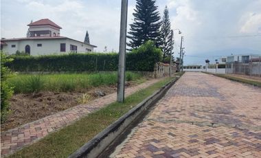 VENTA ESPECTACULAR LOTE DENTRO DEL MEJOR CONDOMINIO DE CHINAUTA