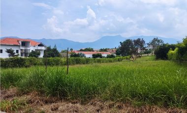 VENTA ESPECTACULAR LOTE DENTRO DEL MEJOR CONDOMINIO DE CHINAUTA