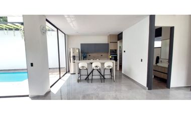 VENTA ESPECTACULAR CASA CAMPESTRE UBICADA EN RICAURTE CUNDINAMARCA