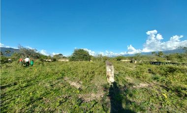 VENTA ESPECTACULAR LOTE TOTALMENTE PLANO EN CHINAUTA CUNDINAMARCA