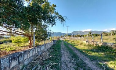 VENTA ESPECTACULAR LOTE TOTALMENTE PLANO EN CHINAUTA CUNDINAMARCA
