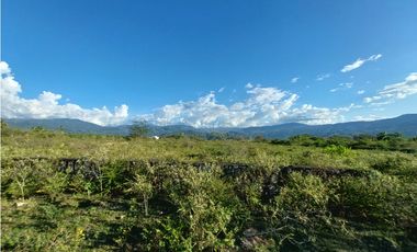 VENTA ESPECTACULAR LOTE TOTALMENTE PLANO EN CHINAUTA CUNDINAMARCA