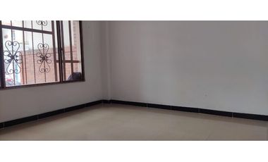 VENPERMUTO EXCELENTE CASA EN CONJUNTO CERRADO EN FUSAGASUGA C/MARCA