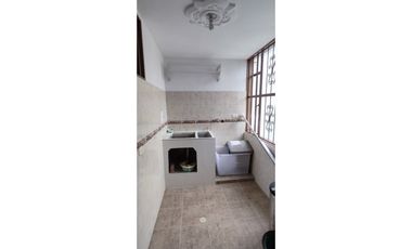 VENPERMUTO EXCELENTE CASA EN CONJUNTO CERRADO EN FUSAGASUGA C/MARCA