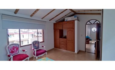 VENPERMUTO EXCELENTE CASA EN CONJUNTO CERRADO EN FUSAGASUGA C/MARCA