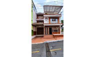 VENPERMUTO EXCELENTE CASA EN CONJUNTO CERRADO EN FUSAGASUGA C/MARCA