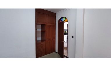 VENPERMUTO EXCELENTE CASA EN CONJUNTO CERRADO EN FUSAGASUGA C/MARCA