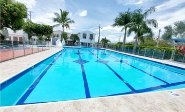 VENPERMUTO CASA EN CONDOMINIO EN GIRARDOT PRECIO DE OPORTUNIDAD