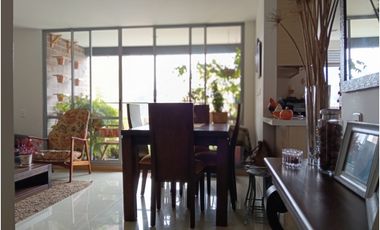 Vendo moderno apartamento en sabaneta. Unidad completa.