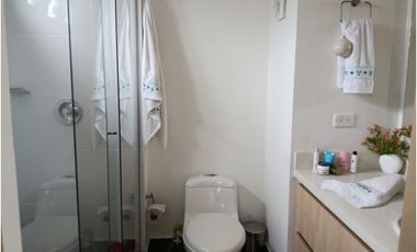 Vendo moderno apartamento en sabaneta. Unidad completa.