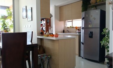 Vendo moderno apartamento en sabaneta. Unidad completa.