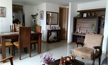 Vendo moderno apartamento en sabaneta. Unidad completa.