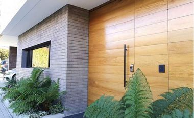 VENDO moderna casa en el alto de Las Palmas.