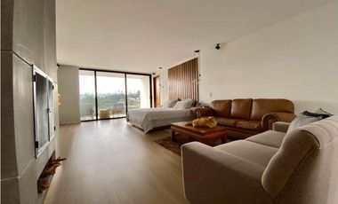 VENDO moderna casa en el alto de Las Palmas.