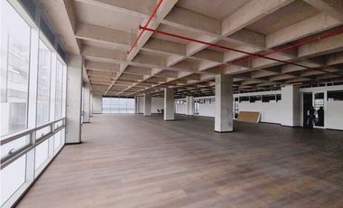 OFICINA EN ARRIENDO 1426M2