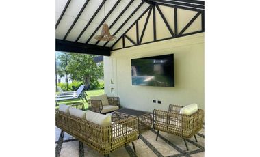 CASA CAMPESTRE EN SAN JERONIMO EN UNIDAD CERRADA