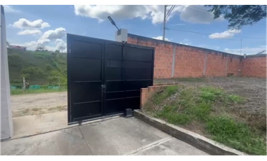 SE VENDE CASA CAMPESTRE  VIA  ALCALA VEREDA EL RUBI