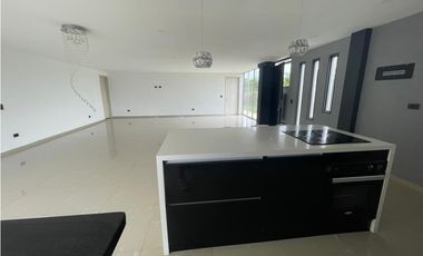 SE VENDE CASA CAMPESTRE  VIA  ALCALA VEREDA EL RUBI