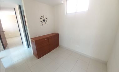 ACSI 1083A. Apartamento en arriendo, La Finca Madrid, Cundinamarca.