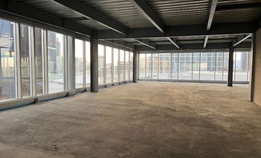 MEDIO PISO OFICINAS EN VENTA EN ZONA ANDARES TRIPLE A