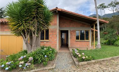 Venta de Casa Campestre El Retiro Tradicional Reformada Vista Represa