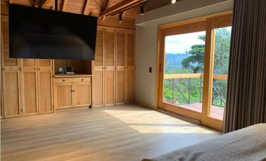 Venta de Casa Campestre El Retiro Tradicional Reformada Vista Represa