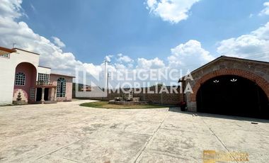 GRAN CASA EN RENTA UBICADA EN TEPETLAOXTOC TEXCOCO