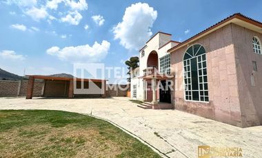 GRAN CASA EN RENTA UBICADA EN TEPETLAOXTOC TEXCOCO