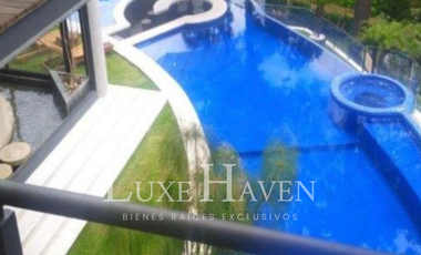 Sofisticada Residencia en Avandaro, Valle de Bravo