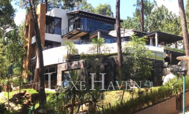 Sofisticada Residencia en Avandaro, Valle de Bravo