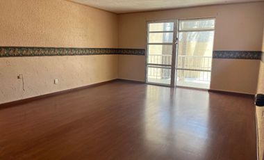 CASA EN RENTA EN JARDINES DEL MORAL LEÓN GUANAJUATO