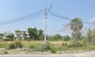 Prime Land Plot for Sale in Palm Village – Rare Opportunity!