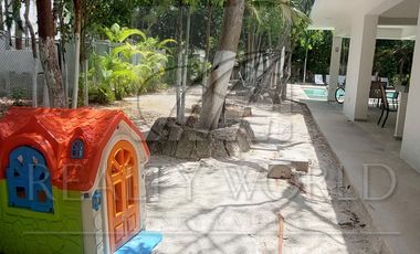 Casas Renta Puerto Morelos  40-CR-7316