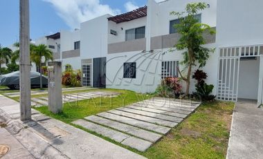 Casas Renta Puerto Morelos  40-CR-7316
