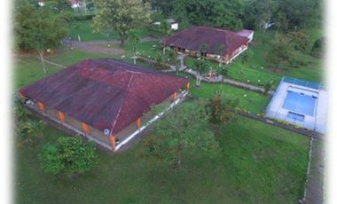 Vendo Finca en Villavicencio via Restrepo (IC)