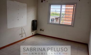 Venta Departamento 2 ambientes en Complejo Solares I- Moreno